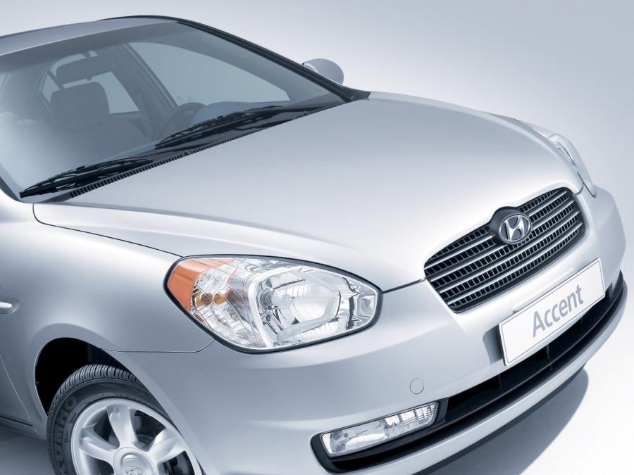  Hyundai Accent 2006 года  (фото 34 из 49)